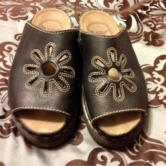 ISO DOC MARTIN FLOWER SANDALS!!! - Picture 3 of 3